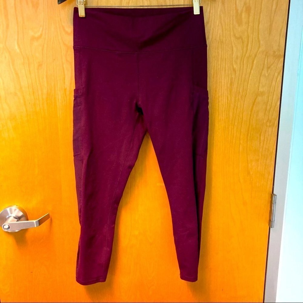 FABLETICS Sz M 7/8 Length Mesh & Pocket Mesh
